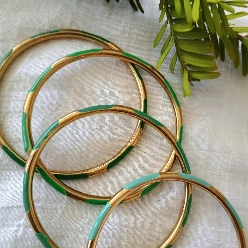 🍀 ECLECTIC CHIC 🍀 Bundle: VTG, brass enameled bangle bracelets, preppy core
